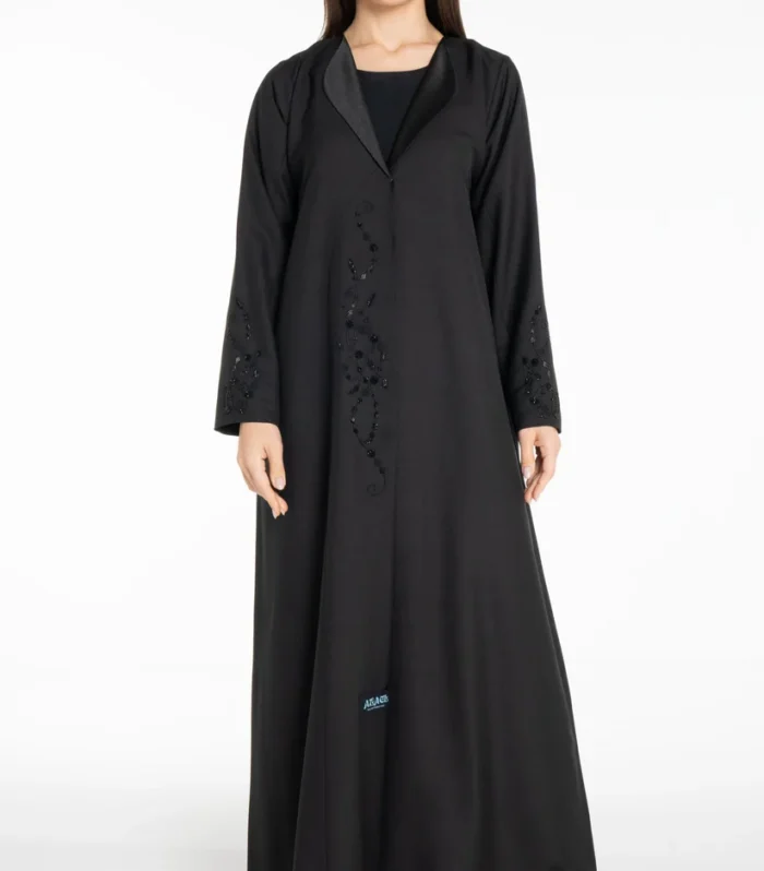 Minimal embellished coat Style Black Abaya
